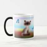 Chat astucieux tasse
