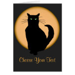 Chat contre la carte en hausse de lune