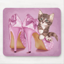 Chaton tigré gris tapis de souris