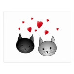 Chats noirs et gris mignons, avec des coeurs cartes postales