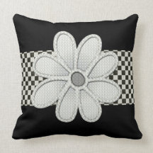 Chequerboard Daisy (Square Throw Pillow)