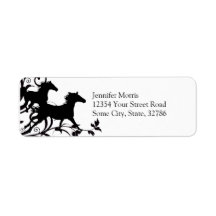 Chevaux sauvages noirs étiquettes d’adresse retour