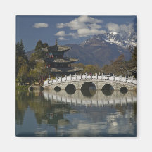 CHINA, Yunnan Province, Lijiang. Lijiang Old Fridge Magnet