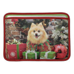 Christmas - Pomeranian - Sammy MacBook Air Sleeve