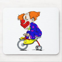 Clown sur le tricycle tapis de souris