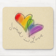 Coeur d'arc-en-ciel associé à l'amour tapis de souris