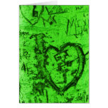 Coeur de graffiti de tronc d'arbre de vert de chau carte de vœux