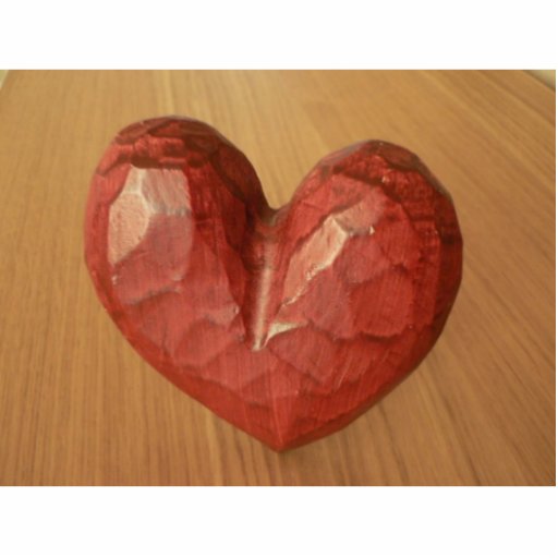 Coeur en bois rouge découpage en acrylique