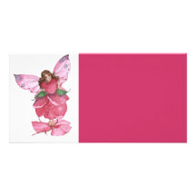 Coeur se tenant féerique de pétale de rose carte avec photo