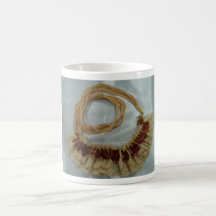 coller des revenus et des roches tasse à café
