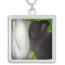 collier de lapins de bébé