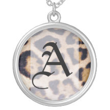 Collier de motif de fourrure de grand chat d'empre