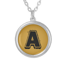Collier initial
