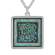 Collier initial de "bleu de Masselle" de monogramm