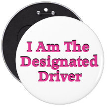 Conducteur indiqué dans le bouton rose badges avec agrafe