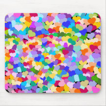 Confettis de coeur d'arc-en-ciel tapis de souris