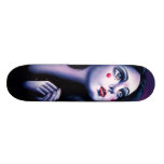 Contact d'albâtre et une langue arsenicale planches à roulettes