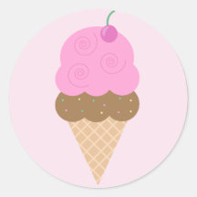 Cornet de crème glacée de fraise autocollant rond
