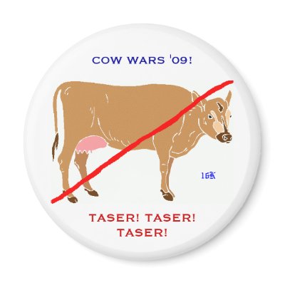 COW WARS '09! magnet by dave742
