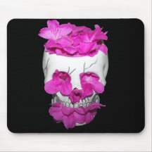 Crâne complètement des fleurs roses tapis de souris