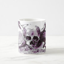 crâne de pirate avec les bords en lambeaux tasse à café