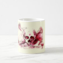 crâne de pirate et tasse d'os croisés