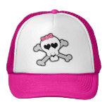 Crâne rose et os croisés avec les coeurs et l'arc casquettes de camionneur