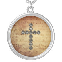 Croix extraordinaire de grâce sur la feuille de mu pendentifs
