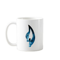 Croix sous flamme bleue electrique coffee mug