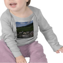 Cruise boat on Mosel River, Bernkastel Kues, Germa Tee Shirt