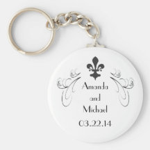 Customized Decorative Fleur de Lis Wedding Keychain