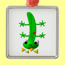 Cute newt nibbling nachos ornaments