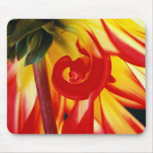 Dahlia Curl Mouse Pad