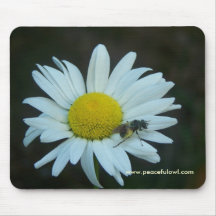 daisy bee mouse pad