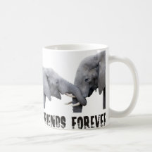 D'amis étreindre d'éléphants pour toujours/embrass tasse