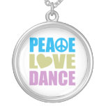Danse d'amour de paix pendentif