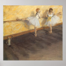 Danseurs pratiquant au barre par Edgar Degas Poster