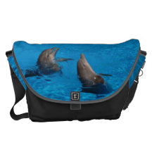 "Delfin-Paar" by mysteryella Kurier Taschen