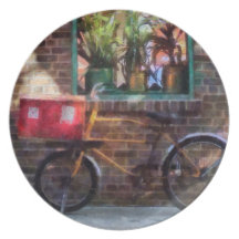 Delivery Bicycle Greenwich Village Party Plates