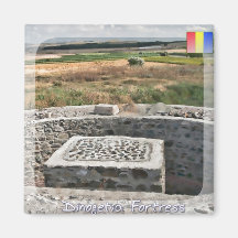 Dinogetia fortress magnet