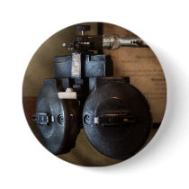 Doctor - Optometry - An old phoropter Button