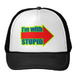 Drôle je suis avec les cadeaux stupides de T-shirt Casquette De Camionneur