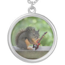 Écureuil jouant la guitare électrique bijouterie personnalisée