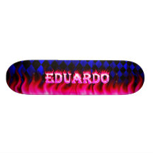 Eduardo pink fire Skatersollie skateboard.
