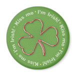 Eerie shamrock: Kiss me - I'm Irish! - Magnet