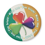 Eerie shamrock: Kiss me - I'm Irish! - Magnet
