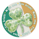 Eerie shamrock: Kiss me - I'm Irish! - Sticker