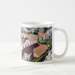 Église dans Sarande en Albanie Mugs À Café