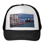 Eighteen-oarsmen boat in the Regatta Storica Hats