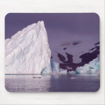 Eis berg in Svalbard mousepads